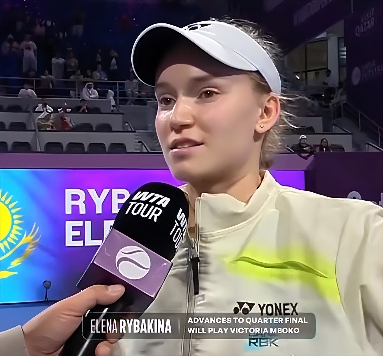 虽败犹荣！郑钦文2数据优于澳网冠军 莱巴盛赞：她的表现不可思议