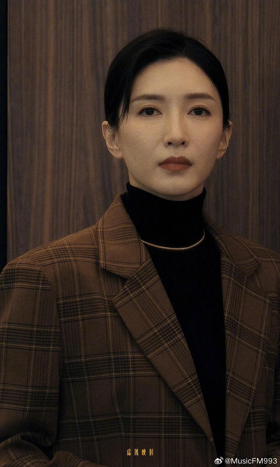 江疏影新剧《夜色正浓》演绎成熟女性魅力