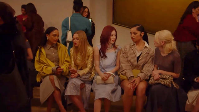 两位在纽约时装周真的IE分明 小娟旁边是程潇啊