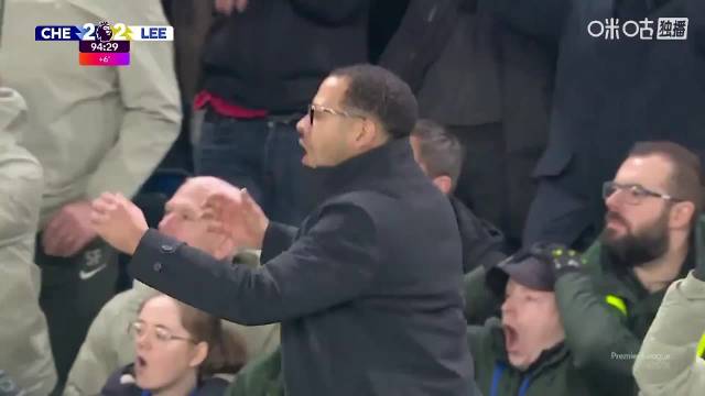 这也太不可思议了！这颗球居然能腾空而起？