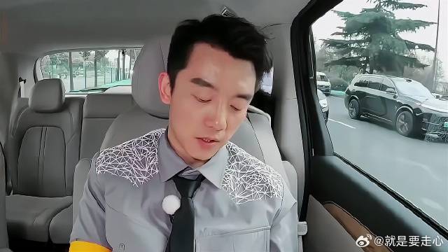 郑恺遭到全员“抛弃” 发视频baby拒接，白鹿直接拉黑！