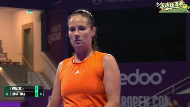 斯瓦泰克5-7卡萨金娜丢掉第一盘