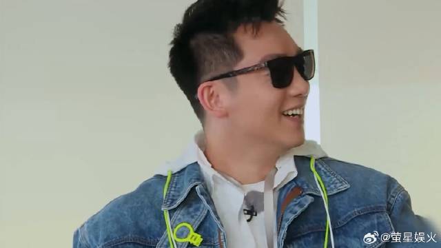 李晨不把梗讲出来 郑恺根本就看不懂，真的要笑死我了！