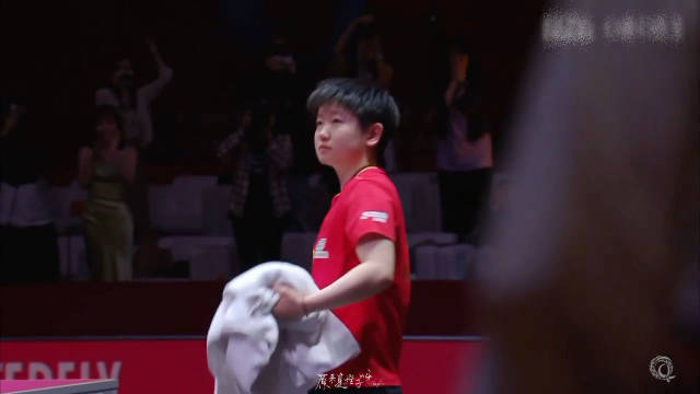 孙颖莎四年四冠，锋芒毕露夺世界冠军