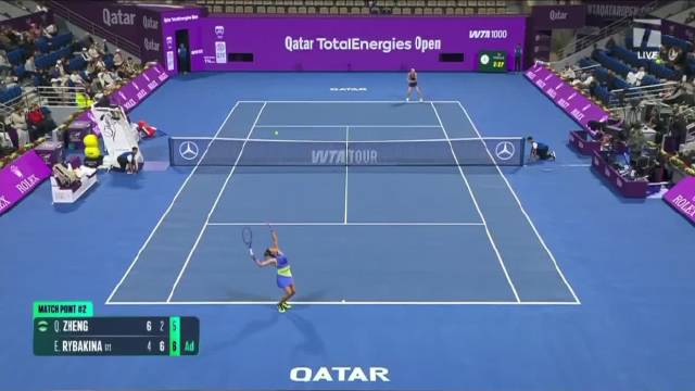 郑钦文多哈站三盘惜败莱巴金娜止步16强，对手盛赞其表现