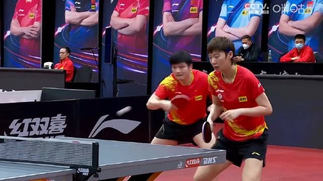 国乒喜剧人之东昱混双，这两人上奥运也能拿冠军吧，王曼昱樊振东