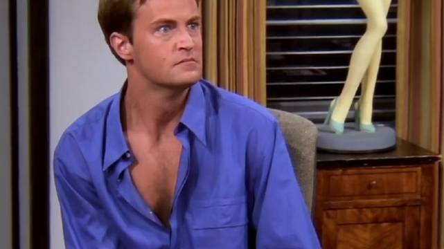 钱德勒和瑞秋妥妥闺蜜，在领导办公室抢裤子