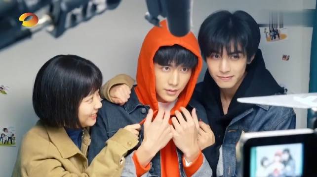 以少年赤诚，赴文明之约， 和宋威龙一起，聆听国宝故事，感受中华文脉之美