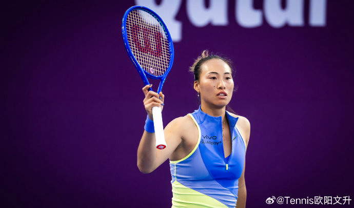 郑钦文在多哈站的具体比赛数据和技术表现如何？