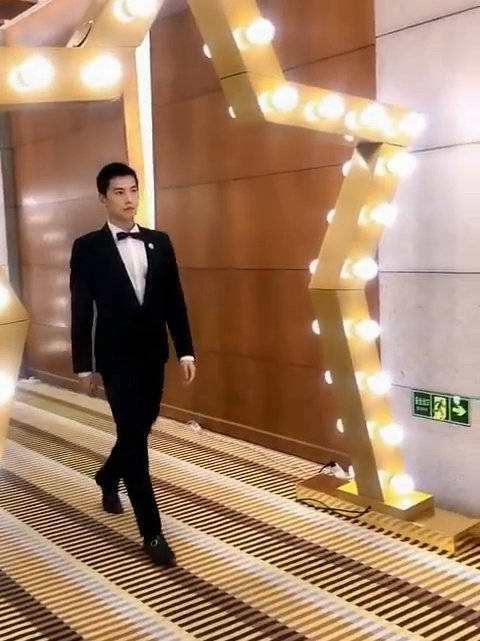 小尾巴：杨洋韩立 yyls 杨洋凡人修仙传 羊毛 @杨洋 sy 杨洋凡人修仙传韩立