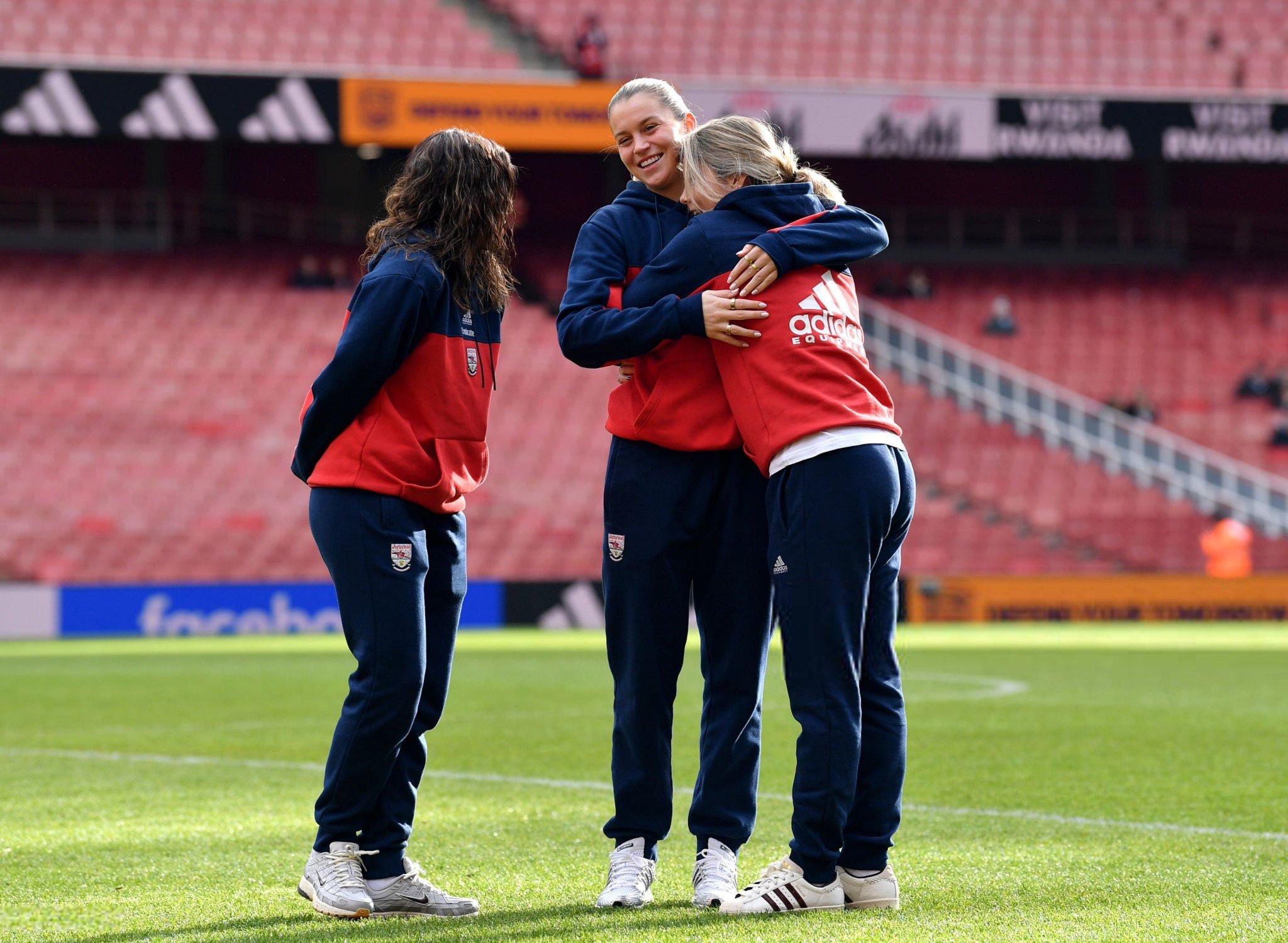 补上女队上周日对阵曼城女足的高清图集