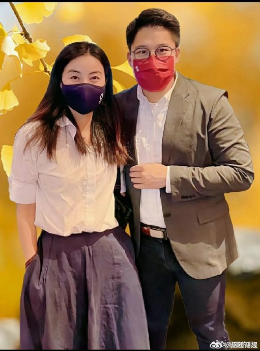 霍启刚郭晶晶夫妇近年参与了哪些公益活动或社会服务项目？