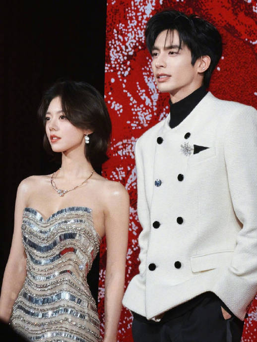 宋威龙赵今麦“马场有对象”引热议：春晚谐音梗、虚拟互动与粉丝趣味创作揭秘