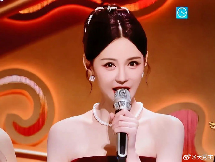 沈梦辰的体态变化对她的演艺事业和公众形象有何影响？