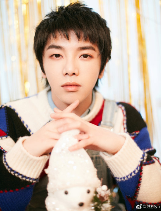 华晨宇为冬奥健儿打call！还与新华社联手发起全民助威话题？