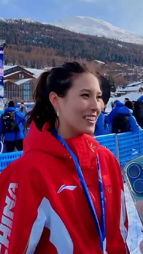 谷爱凌称大跳台为开胃菜，坡面障碍更精彩