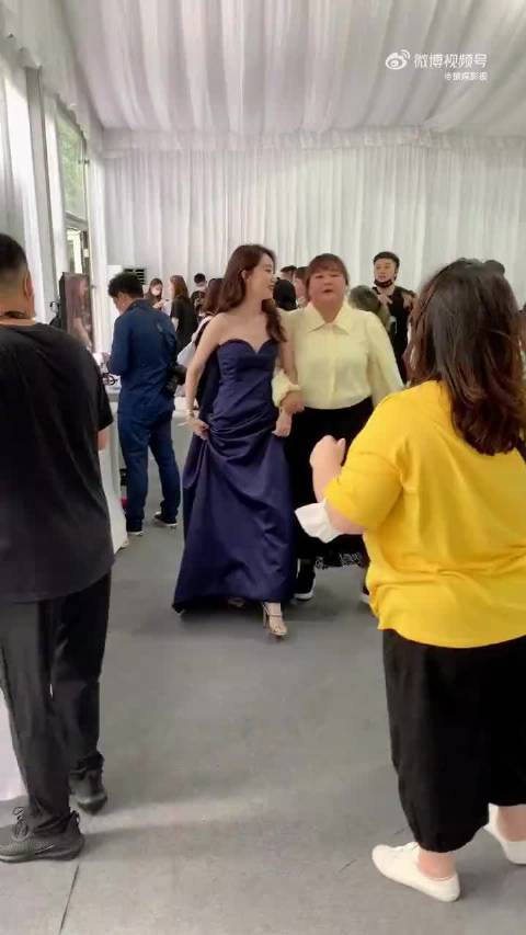 热辣滚烫 贾玲 张小斐