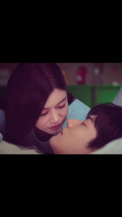 剧版狙击蝴蝶热播，周柯宇陈妍希吻戏引热议