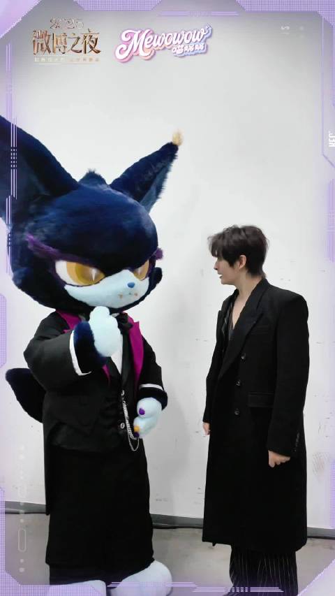 张远与喵娲娲合跳《one by one》舞姿惊艳