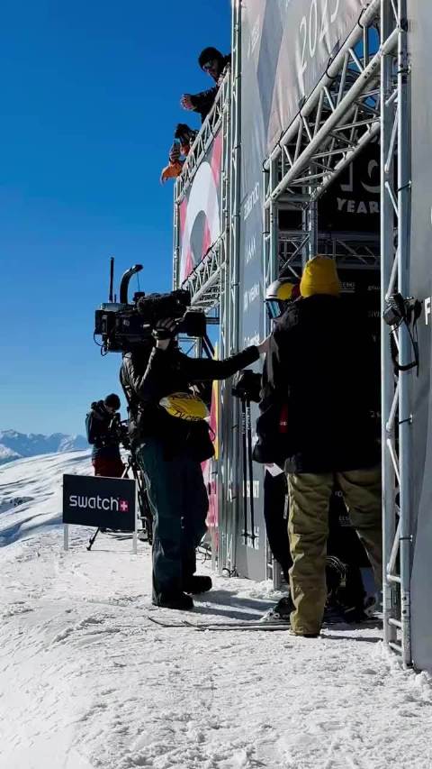 谷爱凌母亲全力支持其冰雪运动之路