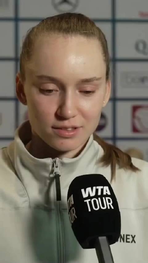 莱巴金娜赞郑钦文表现不可思议，期待再战