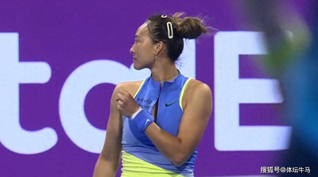 郑钦文输的太可惜！1-2遭逆转，狂轰39记ACE球+6个双误，无缘8强