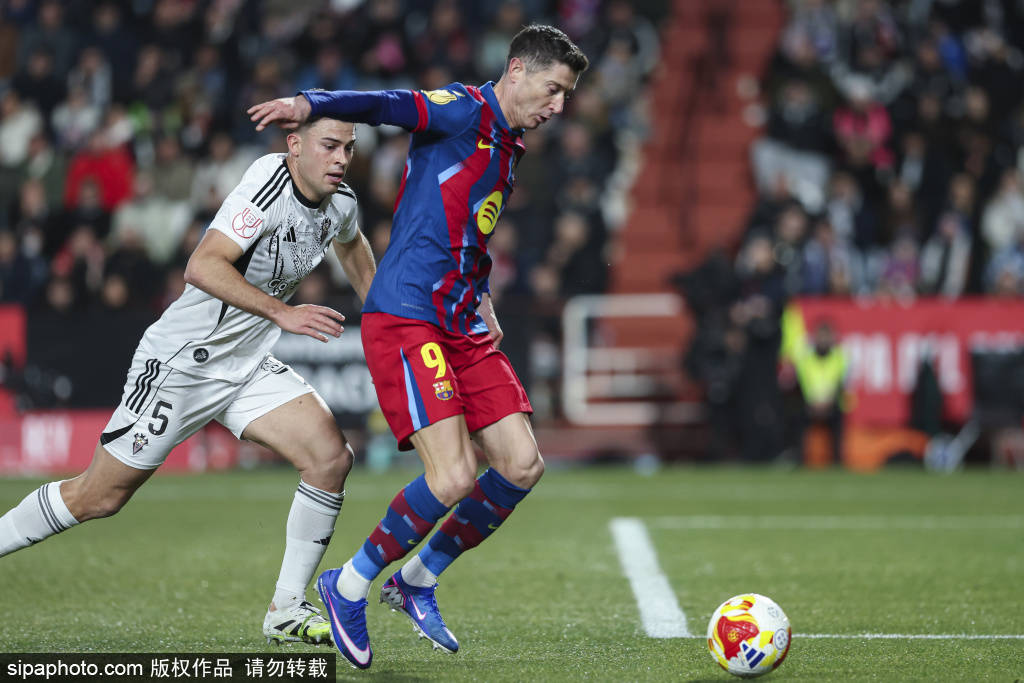 双星告急！巴萨国王杯战马竞遭重创，拉什福德拉菲尼亚双双缺席训练