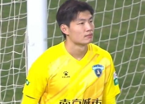 德转：原南京城市门将齐雨熙加盟天津津门虎