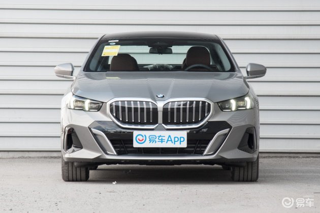 宝马5系钥匙离开车会熄火吗