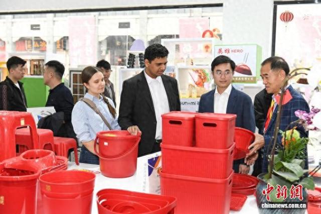 “广货行天下 揭阳优品行”专场促销活动启动现场。揭阳市委宣传部 供图