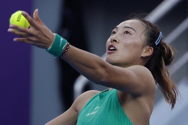 WTA多哈站：郑钦文不敌费尔南德斯，无缘八强