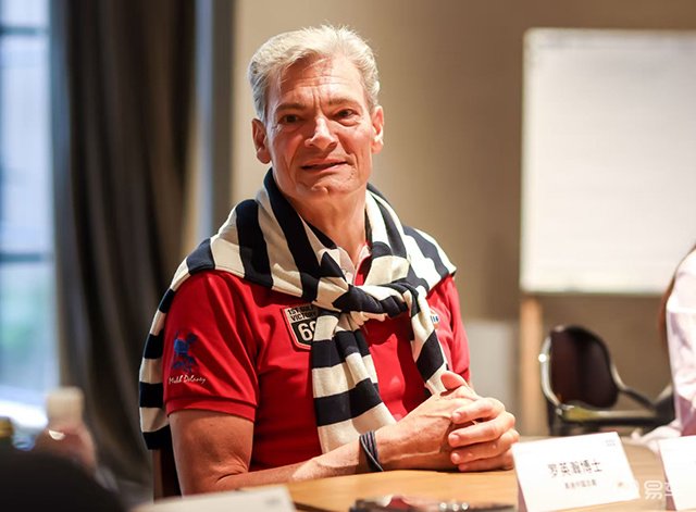 【汽车人】听罗英瀚博士解读奥迪的破局之道