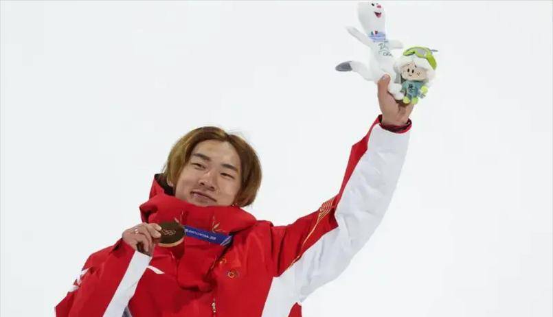 168.50分!苏翊鸣米兰冬奥夺铜,成首位集齐三金选手书写历史