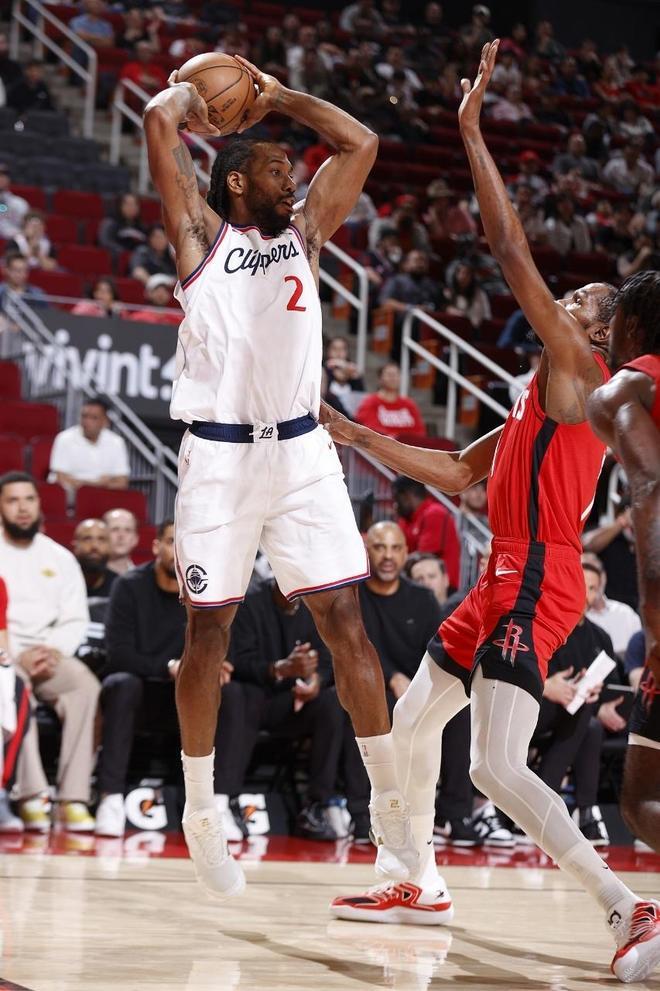 火箭遭逆转神剧情:申京扳平罚球 小卡21准绝杀 伊森丢绝平三分