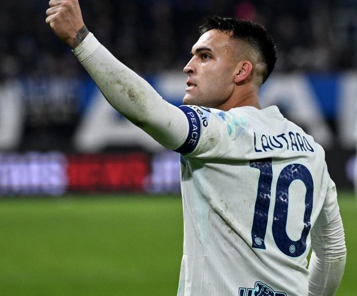 171球，劳塔罗追平博宁塞尼亚并列成为国米队史第三射手