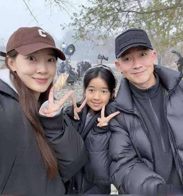 聂远带女儿赴浙江拍戏,11岁聂子一冬天泡冷水,已有4部作品