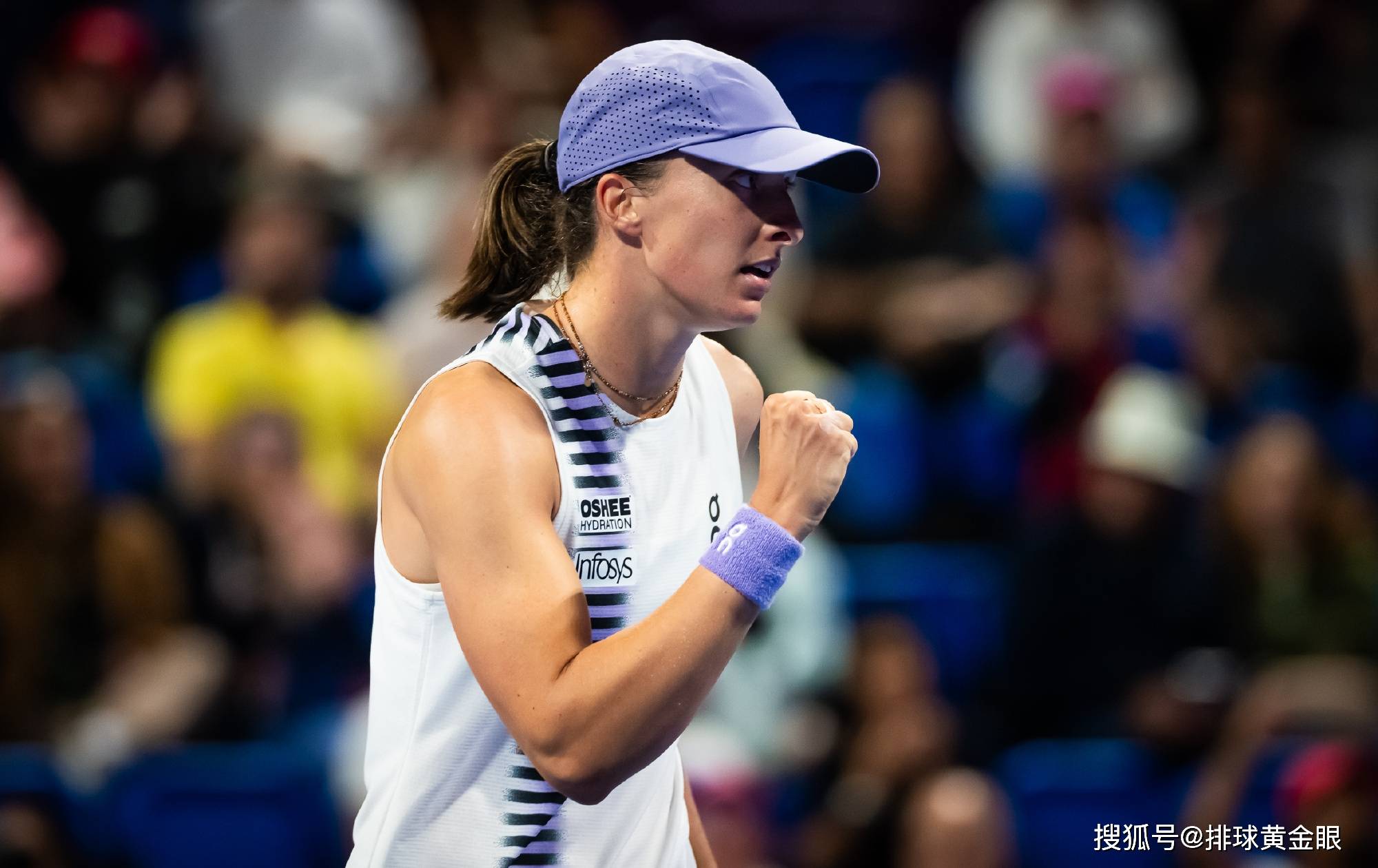 多哈站8强出炉!郑钦文重返一流莱巴金娜夸赞,斯瓦泰克历史首人