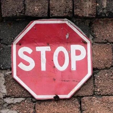 严禁网络大V引流！上海召集75家公募总经理、督察长开会，传递重磅信号