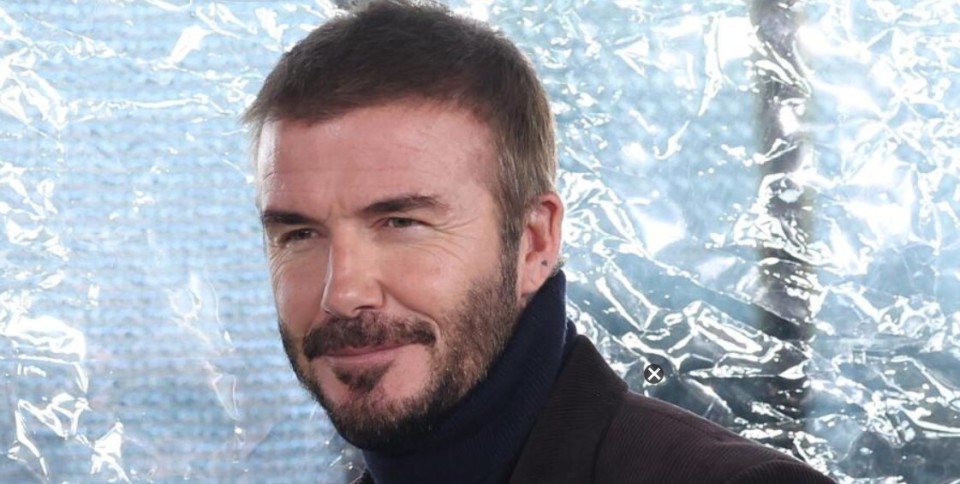 小贝：回看C罗的职业生涯堪称非凡，他真的太了不起了