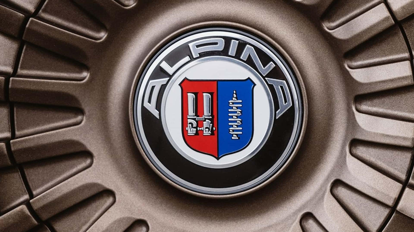 宝马独立品牌BMW Alpina全新logo亮相：平面化设计，保留经典元素