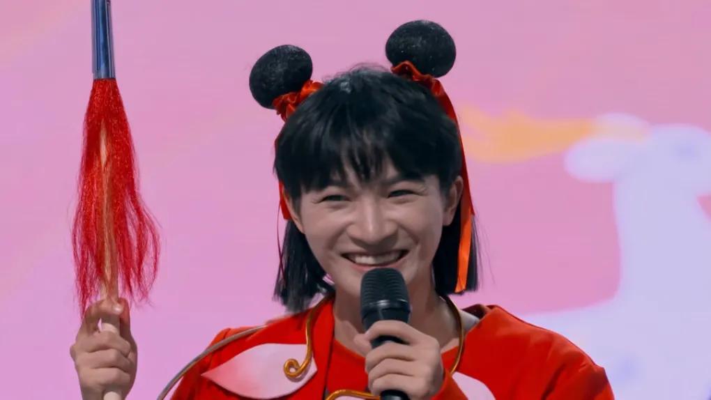 《你好星期六》周深的搞笑,多亏了何炅的配合