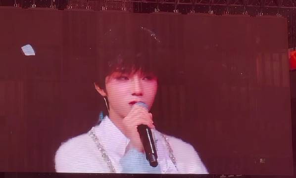 我被小杰笑死了别人在感伤他在这很惊讶