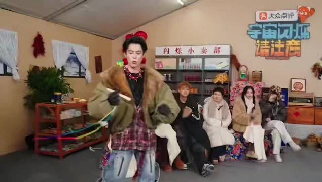 黄晓明黄子韬等6艺人综艺挑战屁股折筷子