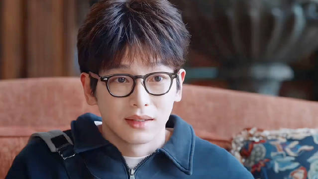 冲进办公室的那一刻 简直帅爆了好吗