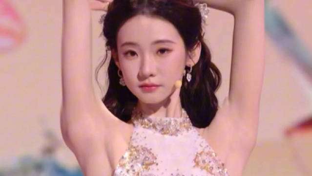 天呐，张艺凡真的好瘦 非粉都很震撼