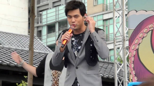 周杰伦2011台北西门町电影街 水手怕水