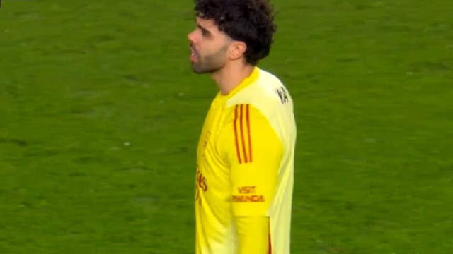 拉亚：时不时奖励自己一下，自己挖坑自己埋