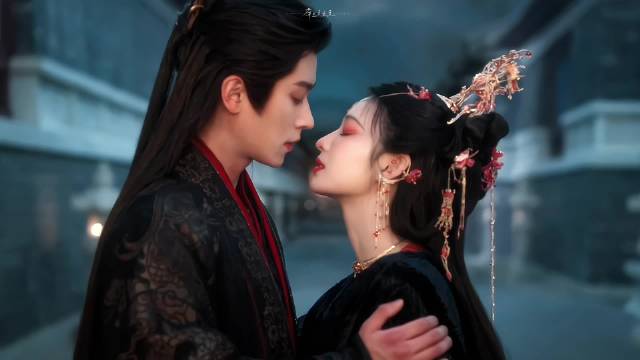 成何体统吻戏引热议，庾晚音夏侯澹暧昧互动自然动人