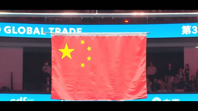 孙颖莎关键分失利仍夺冠，展现绝对实力