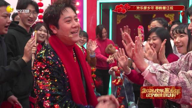 蔡国庆亮相辽宁春晚献唱，非遗掐丝珐琅首秀惊艳全场